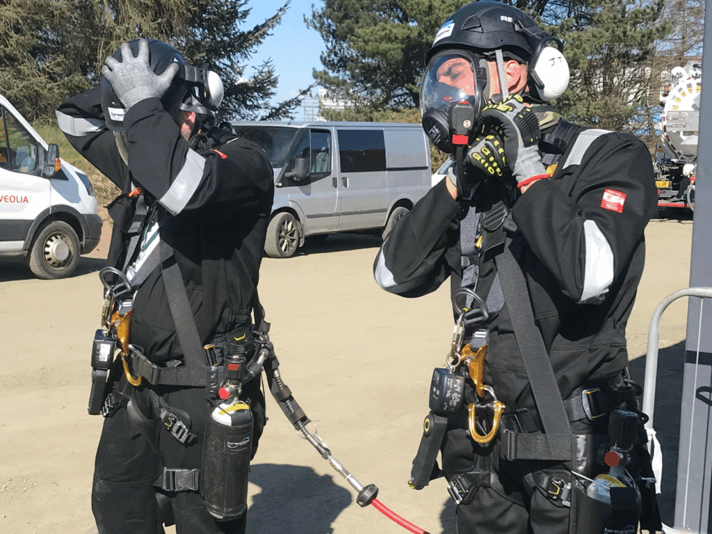 Rescue team standby for plant shutdowns with breathing apparatus and rapid response capability